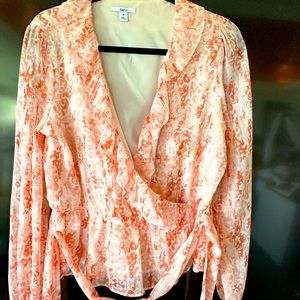Wrap top— coral- white